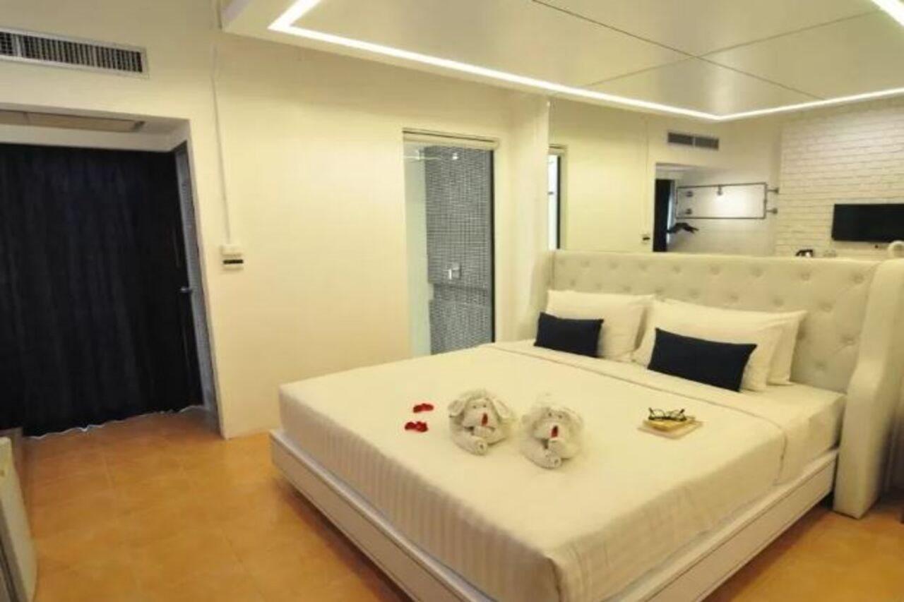 Patong Forty Winks Phuket Hotel מראה חיצוני תמונה