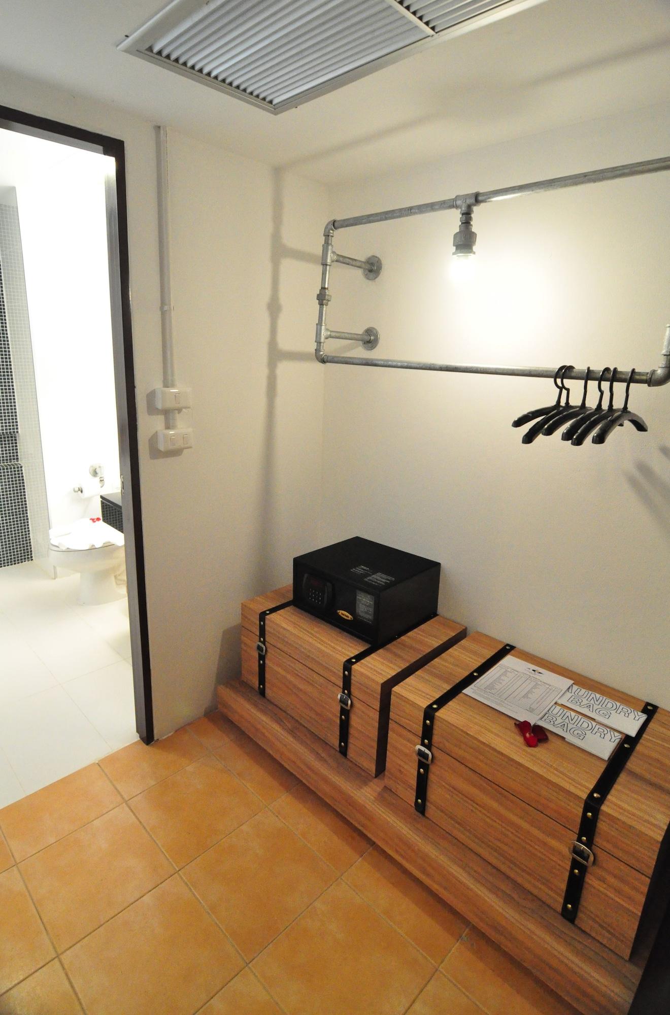 Patong Forty Winks Phuket Hotel מראה חיצוני תמונה