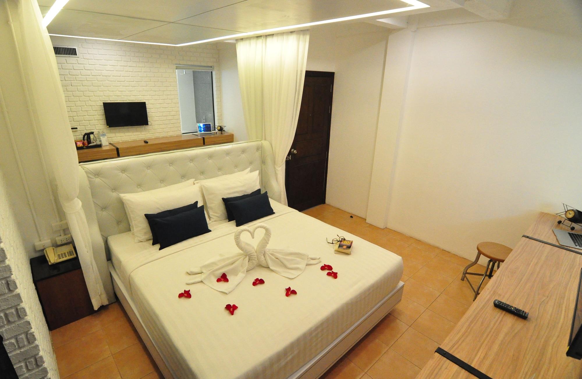 Patong Forty Winks Phuket Hotel מראה חיצוני תמונה